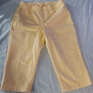 Hearts of Palm Women's Capri Pants Stretch Yellow Petite Size 6P